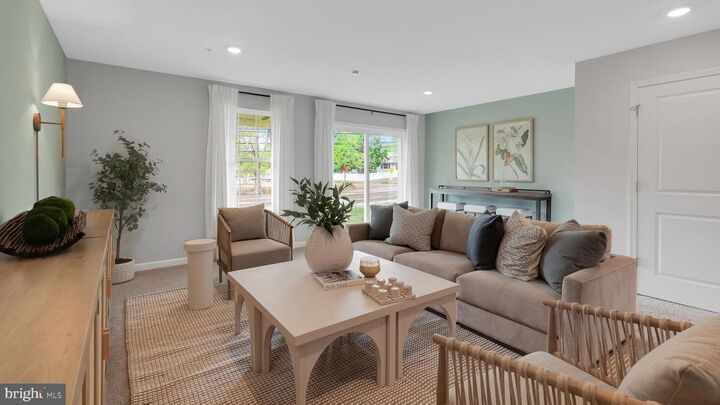 Property Photo: 315 Lantern Court PA 18960