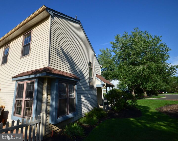 Property Photo:  45 Tynemouth Court  NJ 08691 