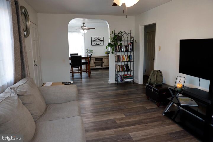 Property Photo: 1020 N Queen PA 17404