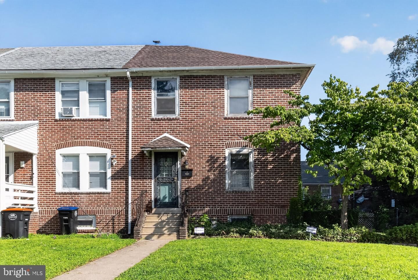 Property Photo:  908 E 16th Street  PA 19013 