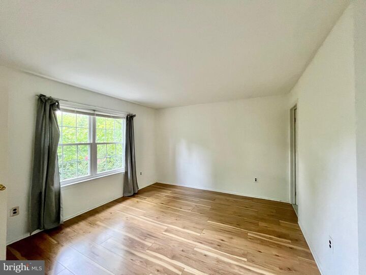 Property Photo:  32 Pagoda Ct  NJ 08648 