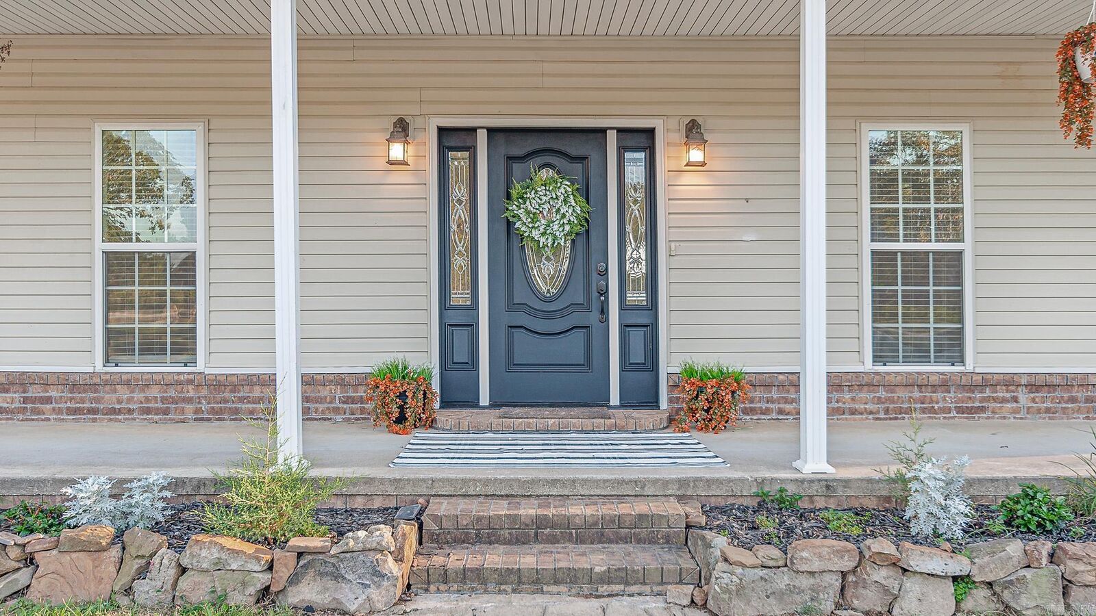 Property Photo:  2135 Misenheimer Road  AR 72560-8212 
