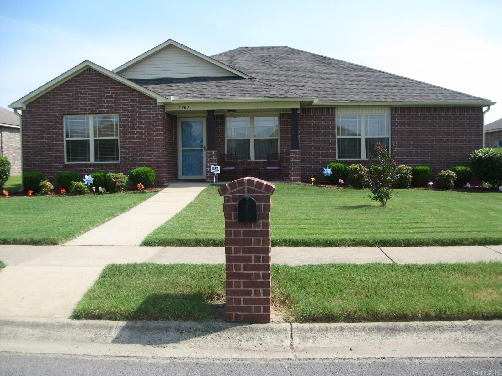 Property Photo: 6701 Ridgemist Ln AR 72117