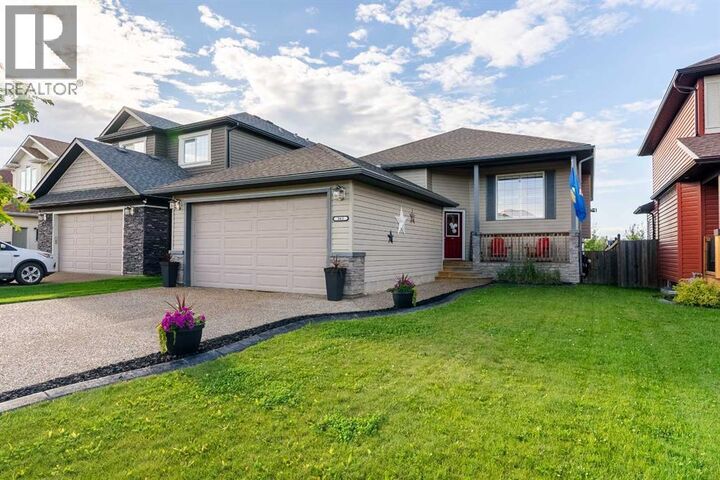 Property Photo:  265 Walnut Crescent  AB T9K 0T2 