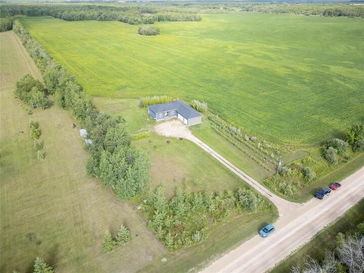 Property Photo:  68084 41E Road  MB R0E 0C0 