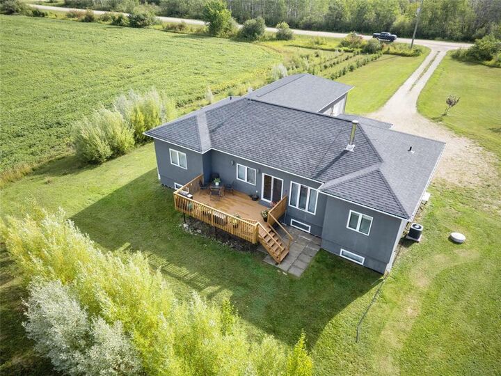 Property Photo:  68084 41E Road  MB R0E 0C0 