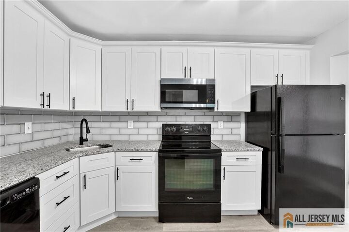 Property Photo: 4 James Madison Court B NJ 08831
