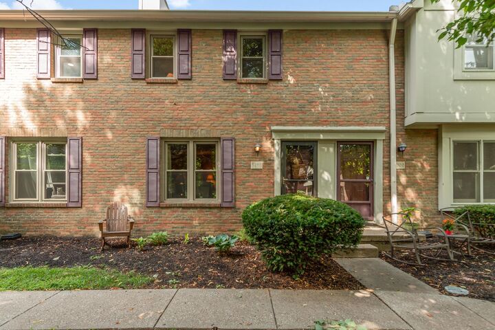 Property Photo:  5298 Bethel Woods Drive  OH 43220 