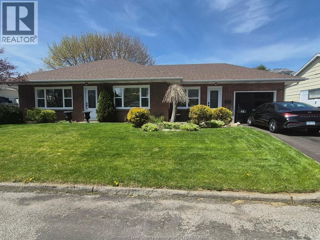 Property Photo:  86 Mary Street  ON N0P 2K0 