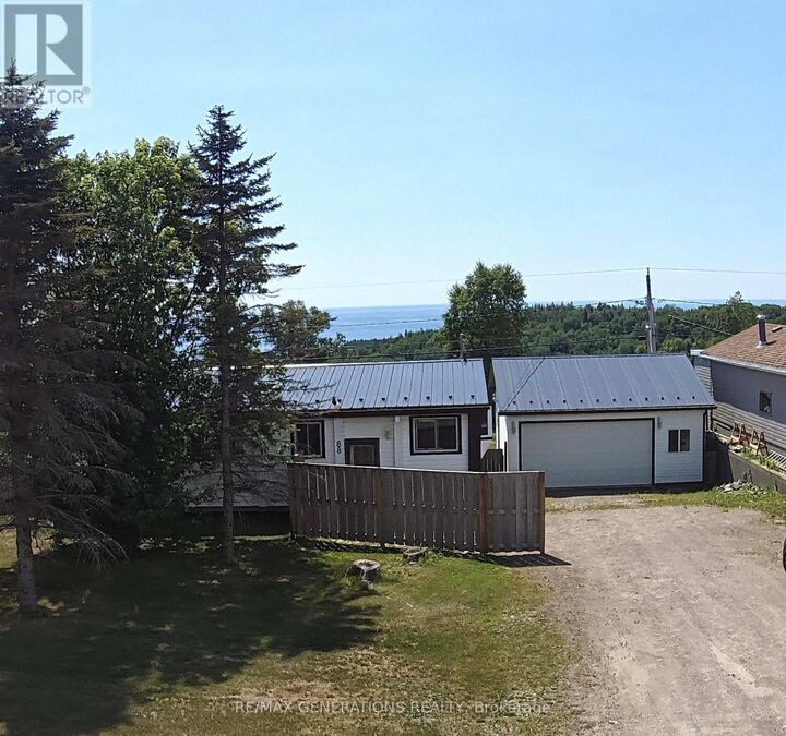 88 Lakeview Drive — photo 1