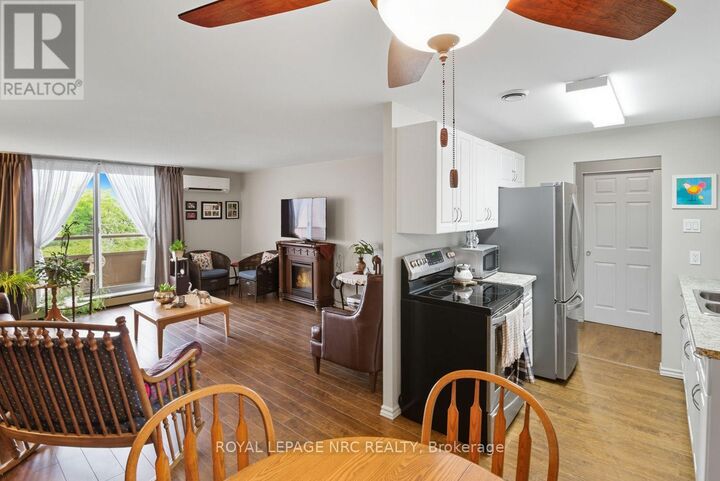 Property Photo: 264 Grantham Avenue 505 ON L2M 5B5