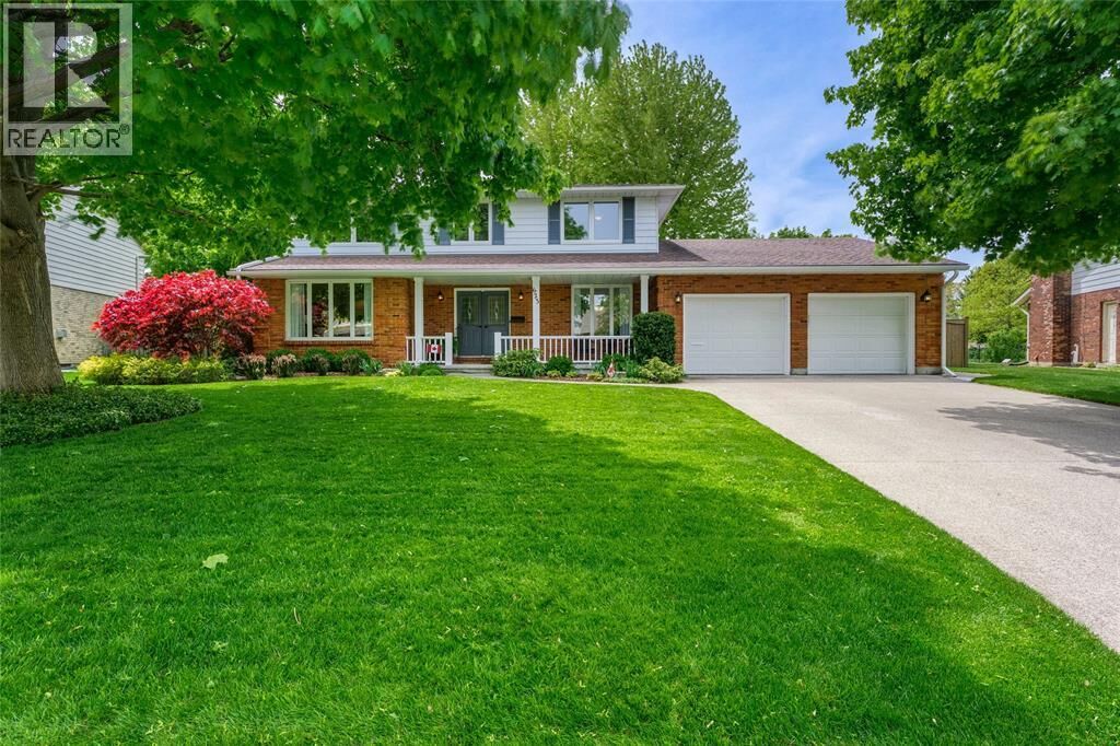 Property Photo:  623 Esser Crescent  ON N7S 5J1 