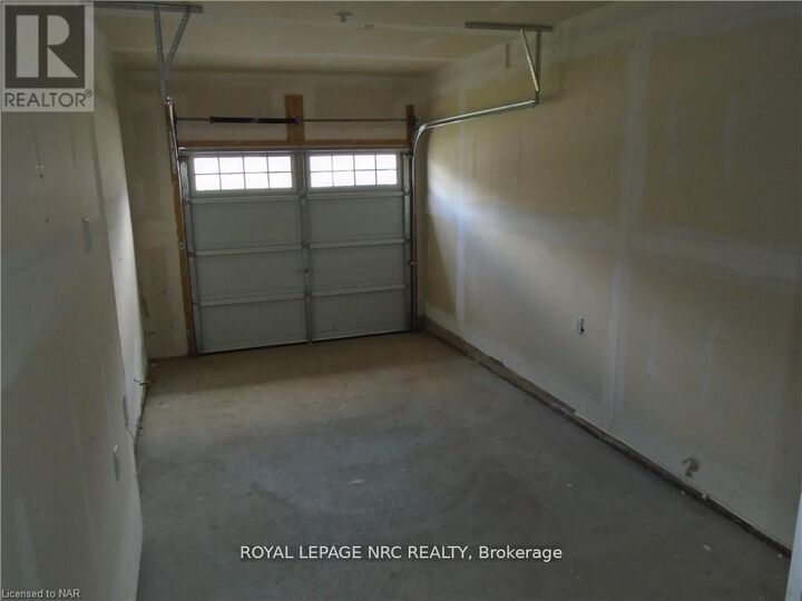 Property Photo:  37 Sparkle Drive  ON L2V 0H2 