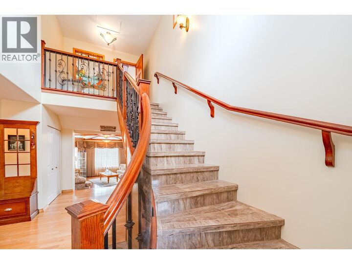 Property Photo: 4882 Gloinnzun Crescent BC V0K 2Z0