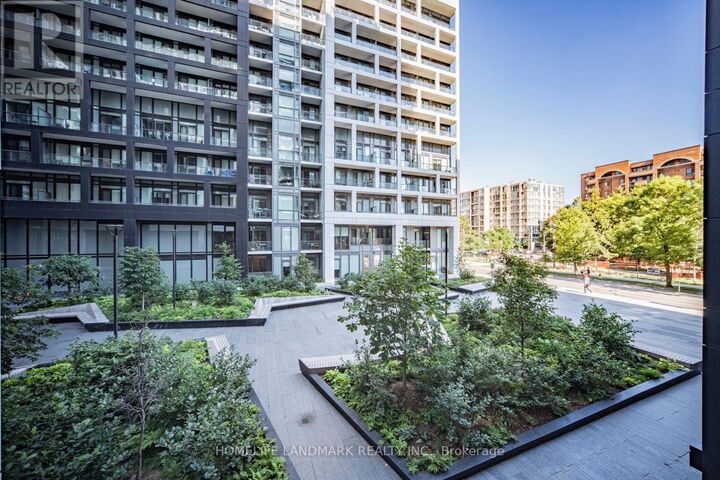 Property Photo: 121 Lower Sherbourne Street Th-112 ON M5A 0W8