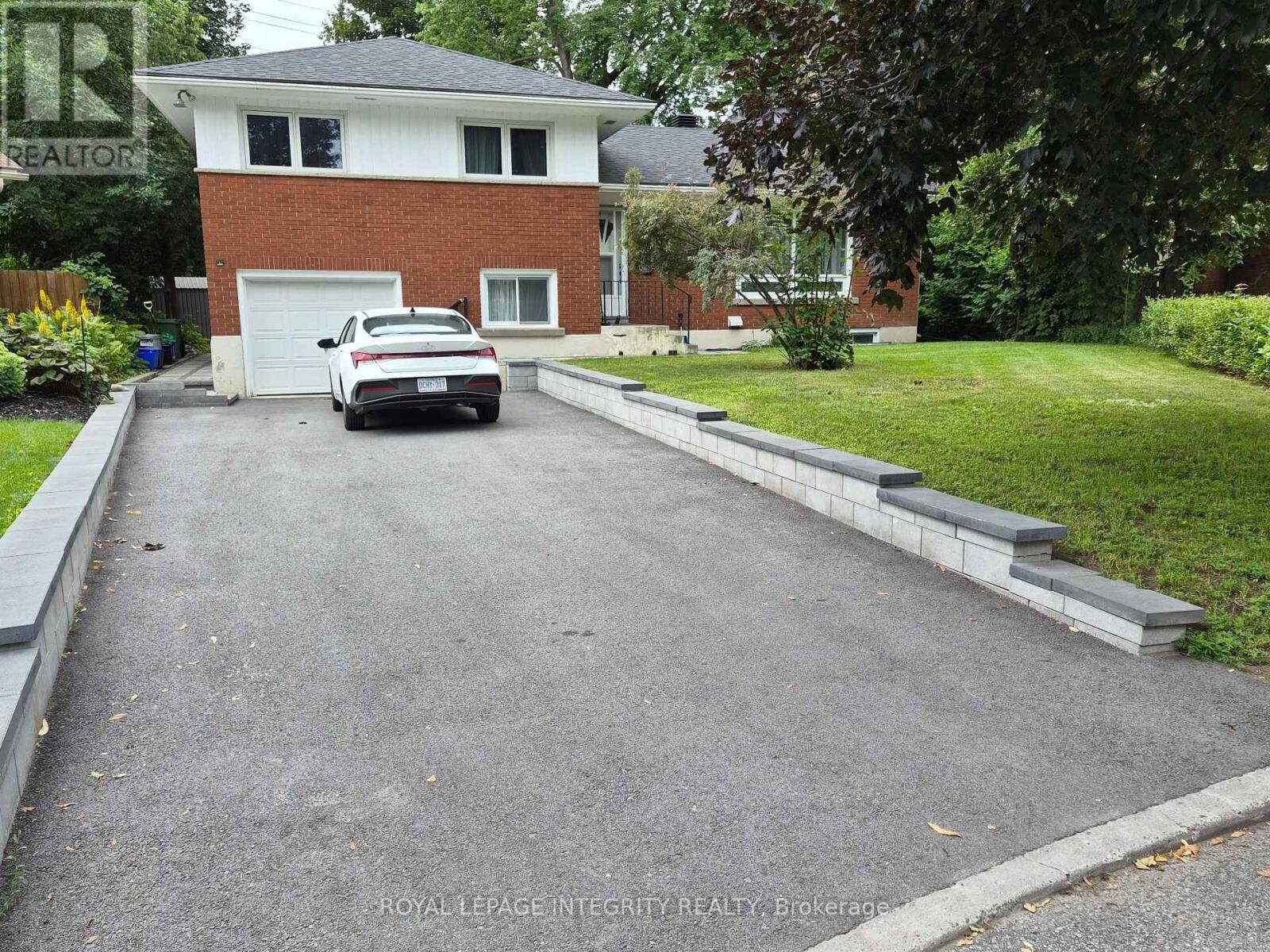 Property Photo:  2748 Moncton Road A  ON K2B 7W1 