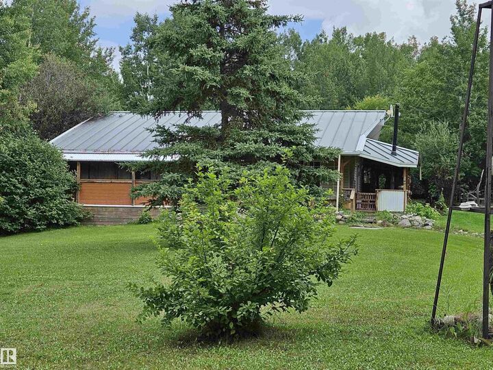 Property Photo: 45, 54222 Rge Road 25 AB T0E 1V0