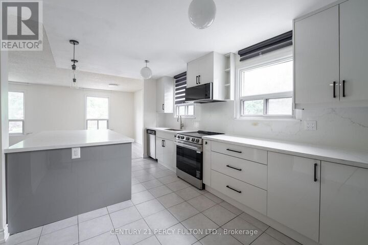 Property Photo: 57 Lillooet Crescent Upper ON L4C 5A6