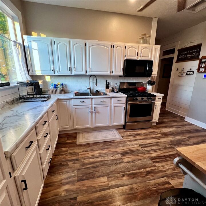 Property Photo: 648 N St Rt 235 OH 43072