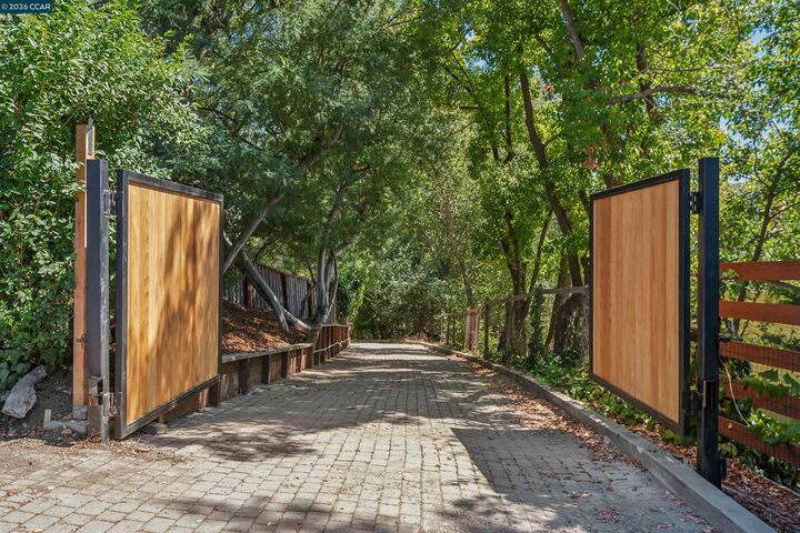 Property Photo:  50 Overhill Rd  CA 94563 