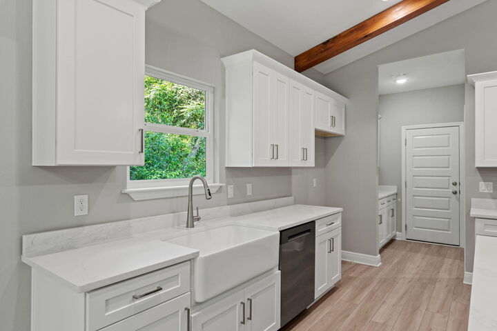 Property Photo: 8310 Vickie Street FL 32514