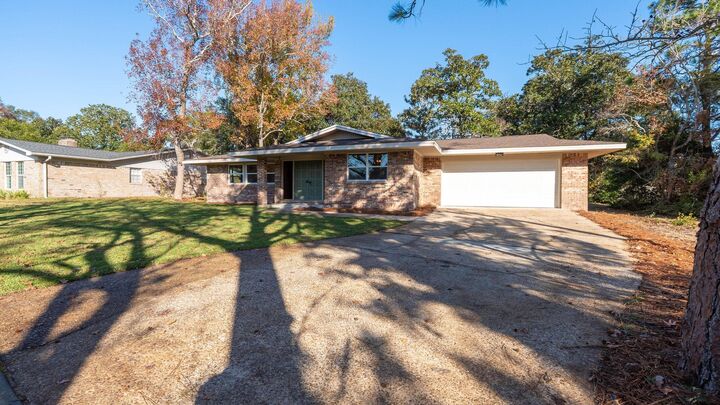 Property Photo:  1 NE Stafford Circle  FL 32547 