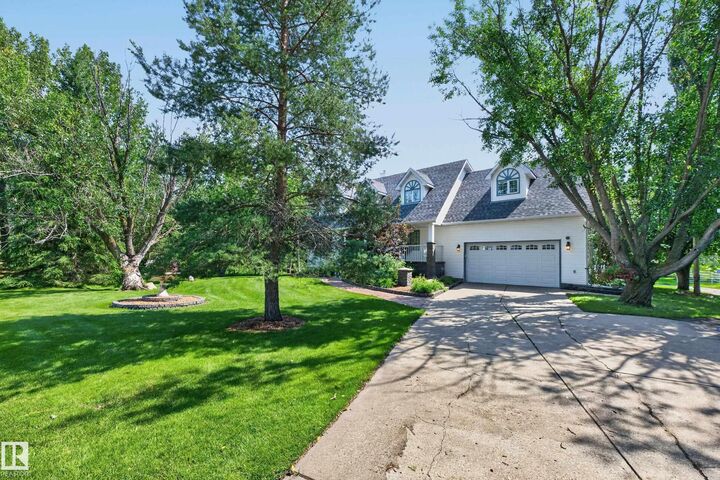 Property Photo: 52514 Rge Road 223 86 AB T8A 4R2