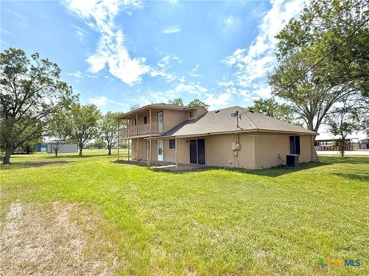 Property Photo: 49 Villafranca Road TX 77904
