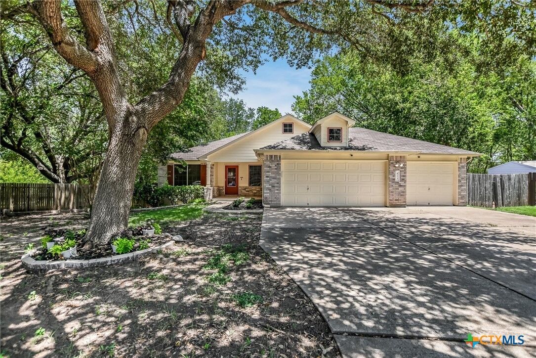 Property Photo:  413 Patton Cove  TX 78602 