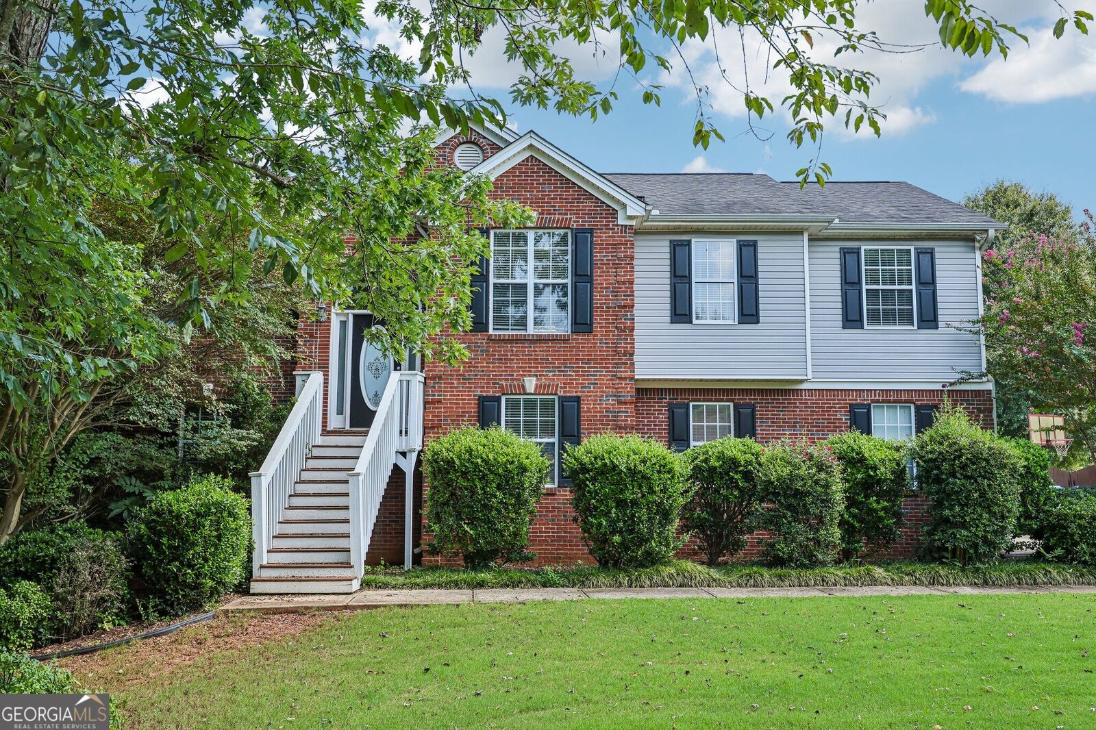 Property Photo:  525 San Dra Way  GA 30656 