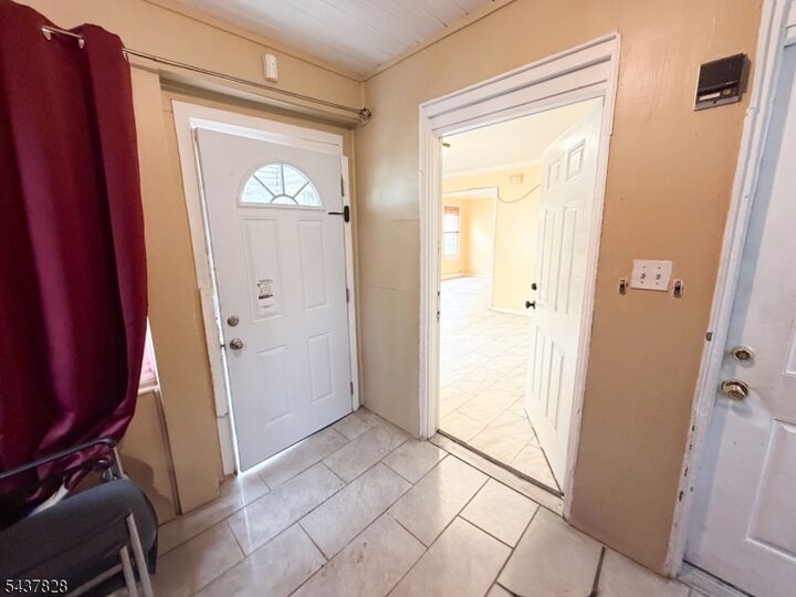 Property Photo:  1418 Boa Pl  NJ 07205 