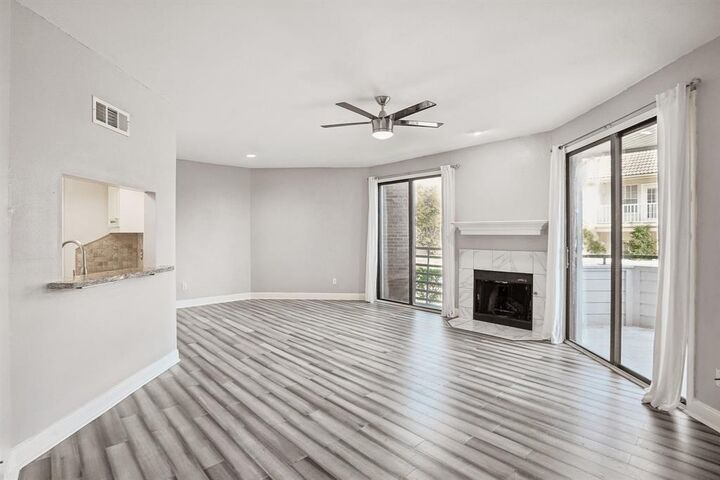 Property Photo: 1725 Enterprise Avenue TX 77573