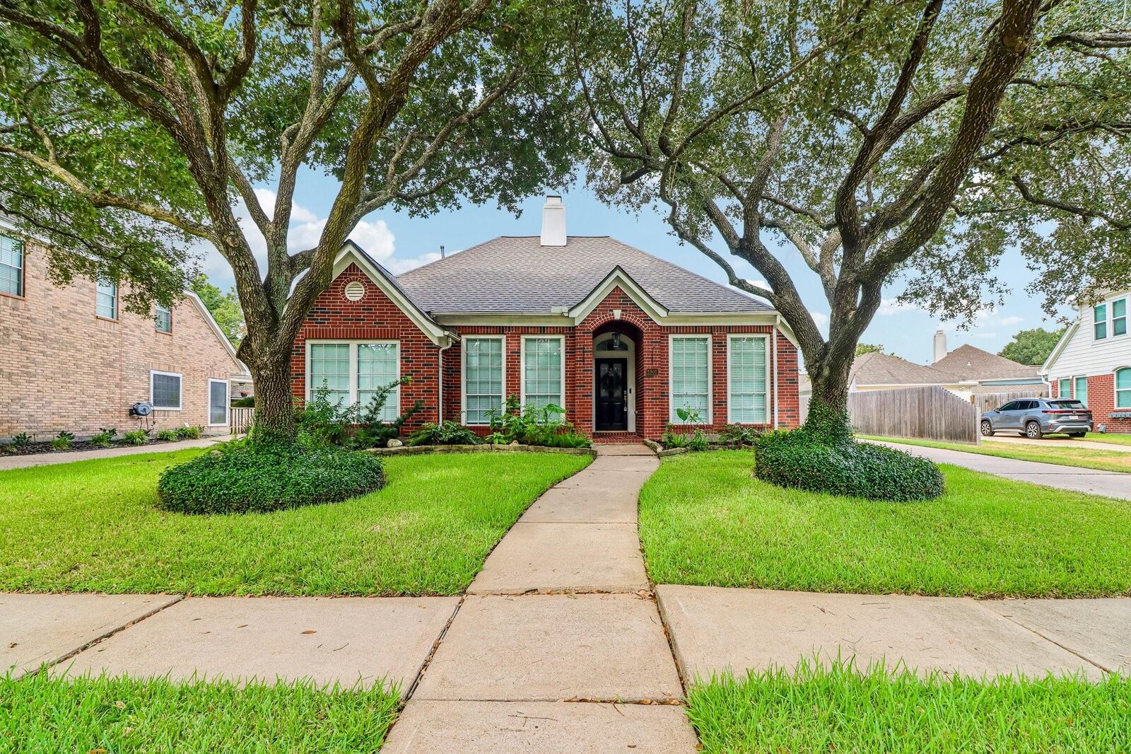 Property Photo:  1906 Dawn Hollow Lane  TX 77494 