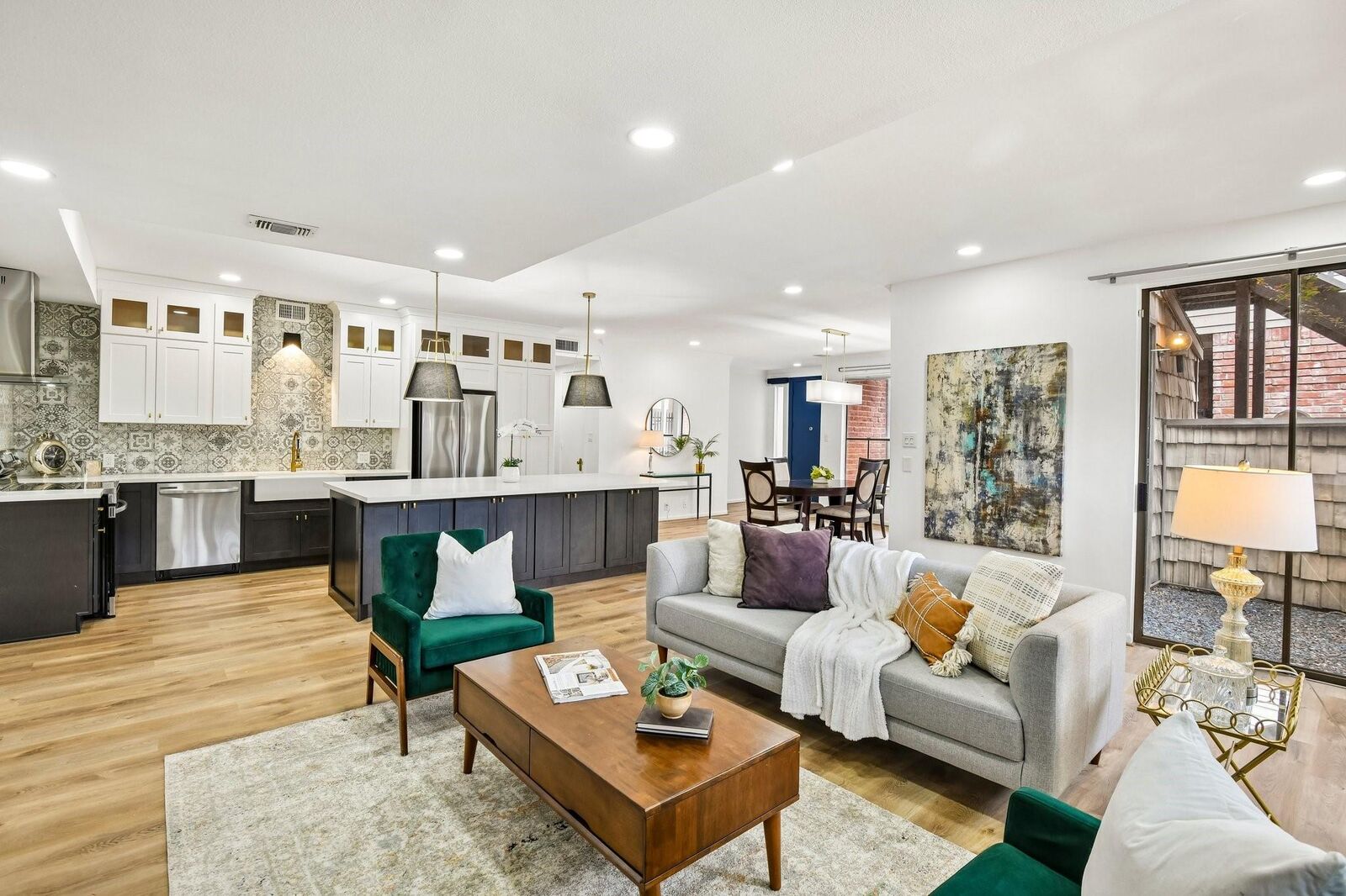 Property Photo:  2829 Timmons Lane 211  TX 77027 