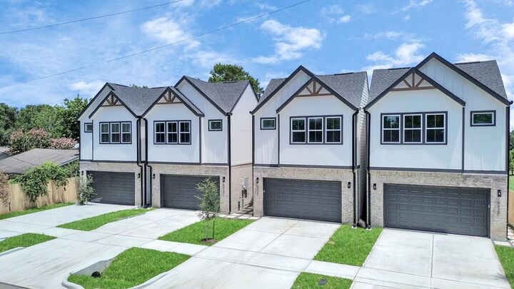Property Photo:  9435 Arledge Street  TX 77075 