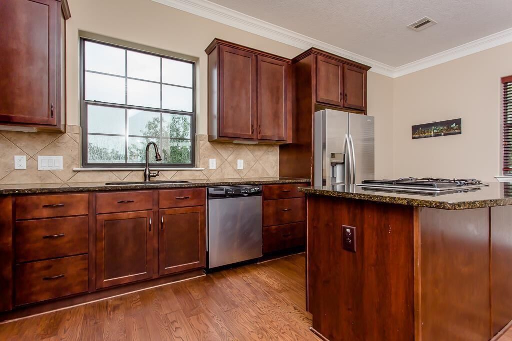 Property Photo: 1106 Hempstead Villa Lane TX 77008
