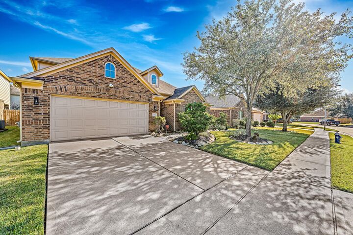 Property Photo: 13914 Juniper Bend Lane TX 77429