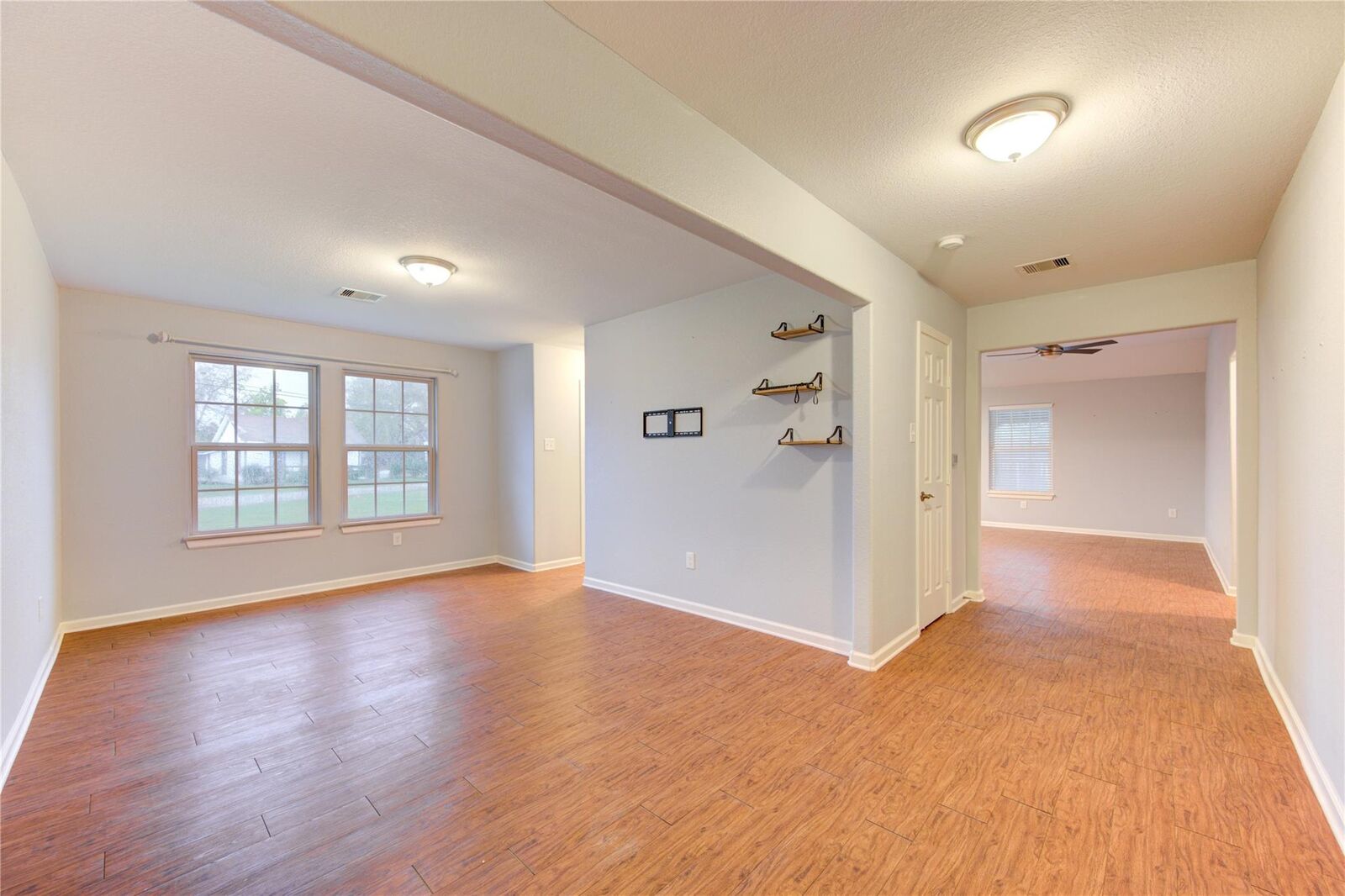 Property Photo: 503 W Linney Street TX 77535