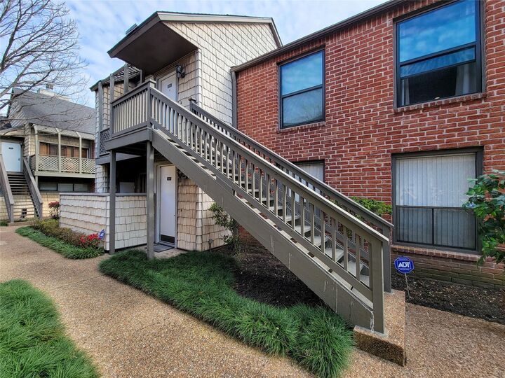 Property Photo: 2829 Timmons Lane 188 TX 77027