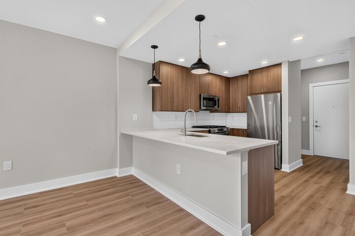 Property Photo:  72 Vroom St 403  NJ 07306 