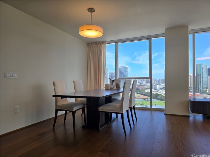 Property Photo:  888 Kapiolani Boulevard 2105  HI 96813 