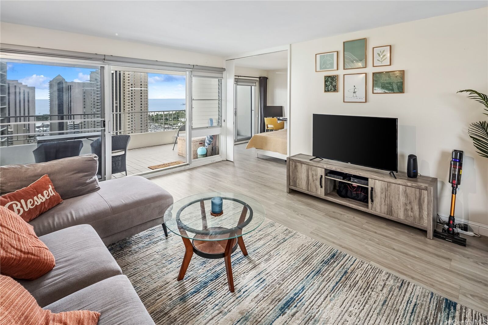 Property Photo:  1717 Ala Wai Boulevard Phii 7 (3107)  HI 96815 