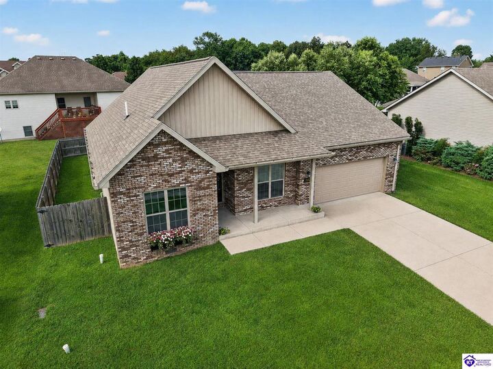 Property Photo: 204 Robert E Court KY 40175