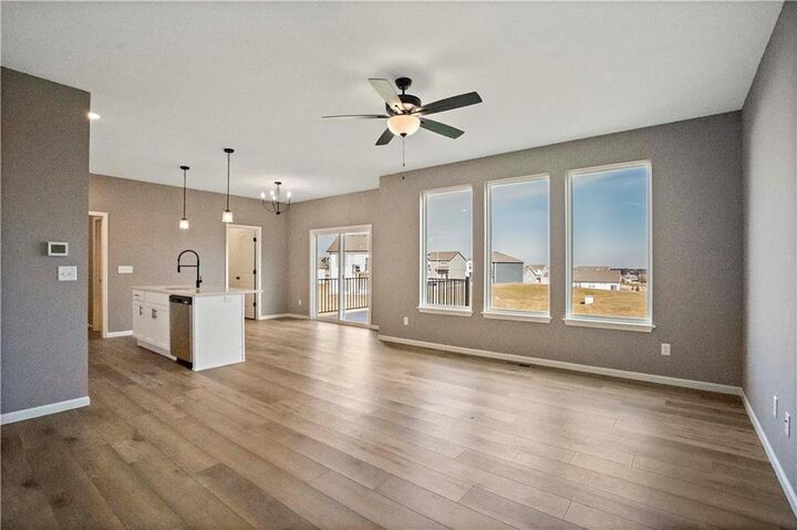 Property Photo: 12604 S Parkwood Lane MO 64086