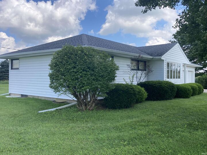 Property Photo: 9214 N Buck Creek Pike IN 47360
