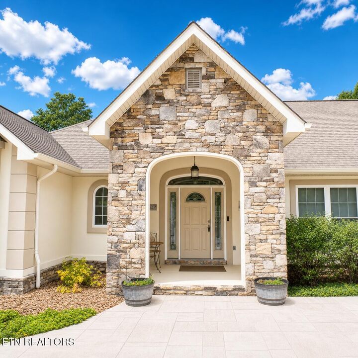 Property Photo: 104 Mariners Drive TN 38558