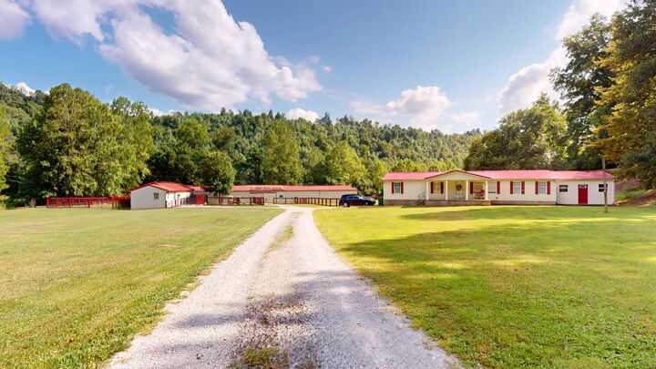 Property Photo:  2450 Ryan Road  KY 41093 