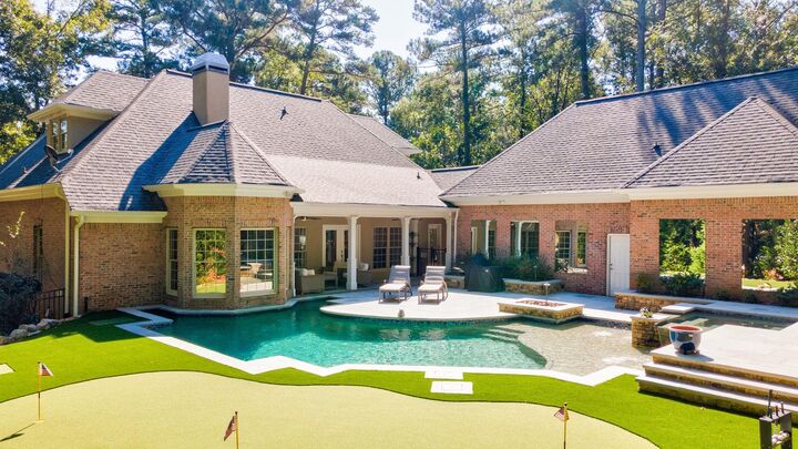 Property Photo:  1101 Club Cove Drive  GA 30642 