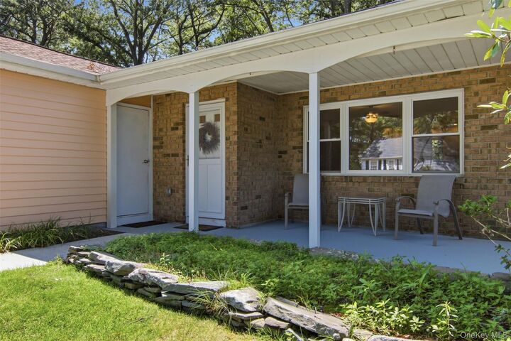 Property Photo:  254 Edinburgh Drive  NY 11961 