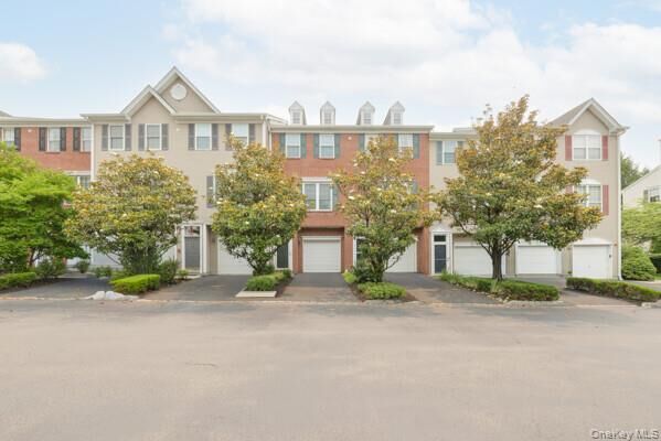 Property Photo: 35 Meadow Lane 35-Building 8F NY 10954